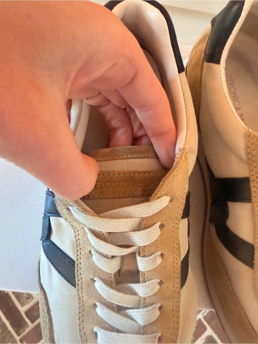 Veronica Beard Sneakers size 8 sneakers! Penrose sneakers - Picture 10 of 10